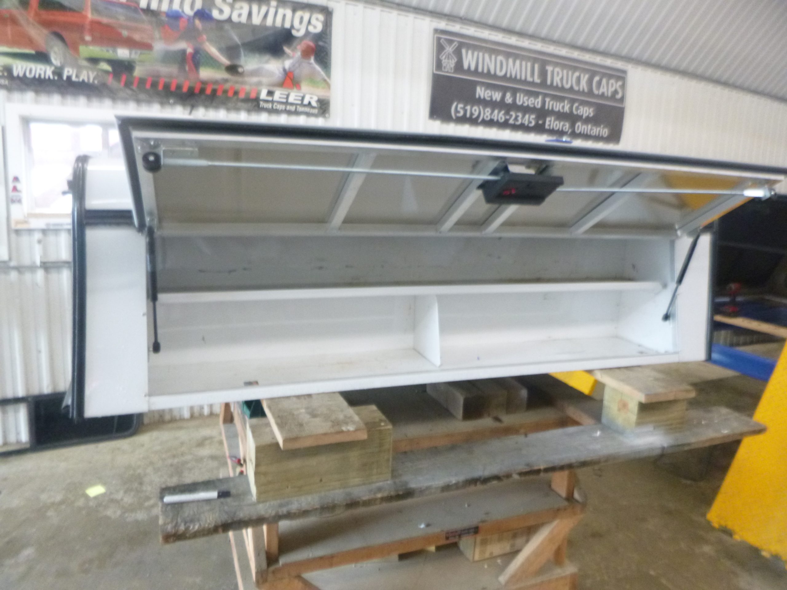 2016 – 2023 Toyota Tacoma 6’2 White ARE Contractor Truck Cap - Image 3