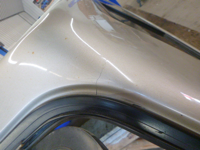 2015 – 2020 Ford F150 6’6 GN White Gold Century Truck Cap - Image 5