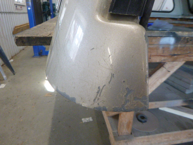 2015 – 2020 Ford F150 6’6 GN White Gold Century Truck Cap - Image 6
