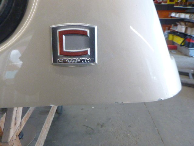 2015 – 2020 Ford F150 6’6 GN White Gold Century Truck Cap - Image 9