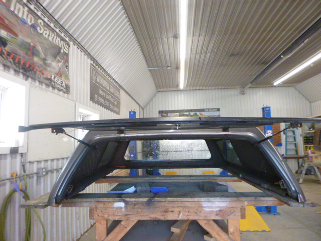 2009 – 2014 Ford F150 6’6 UJ Grey Leer100XR Truck Cap - Image 3