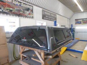 2009 – 2014 Ford F150 6’6 UJ Grey Leer100XR Truck Cap