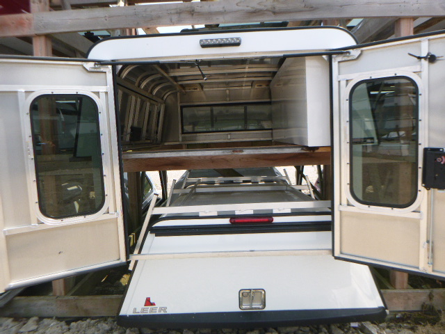 2019 – 2023 Ford Ranger 6′ White ARE Contractor Truck Cap - Image 3