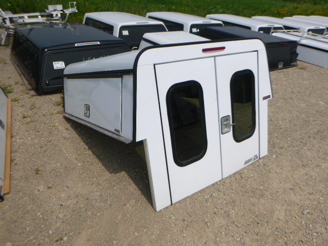 2019 – 2023 Ford Ranger 6′ White ARE Contractor Truck Cap