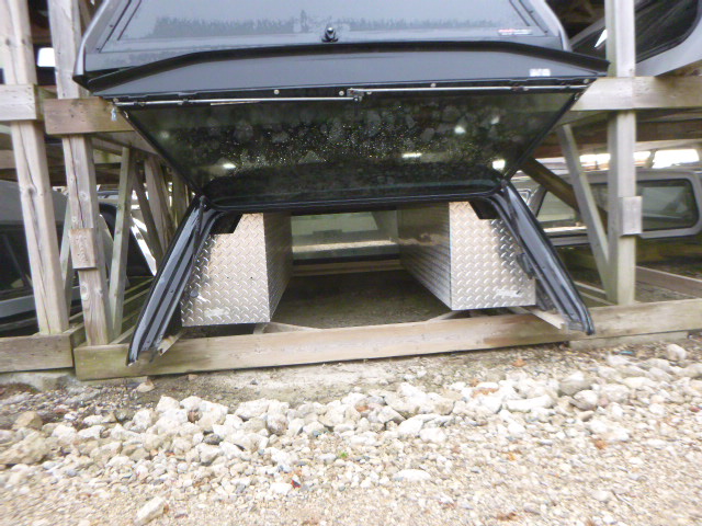 2015 – 2020 Ford F150 6’6 UA Black ARE Truck Cap - Image 3