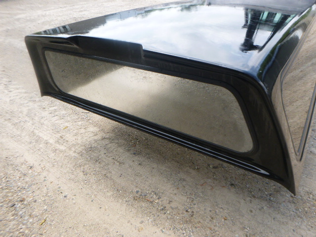 2007 – 2013 GMC Sierra 8′ Black Leer Legend Truck Cap - Image 6