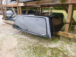 2014 – 2018 GMC Sierra or Chevrolet Silverado 6’6 41 Black Leer100XQ Truck Cap