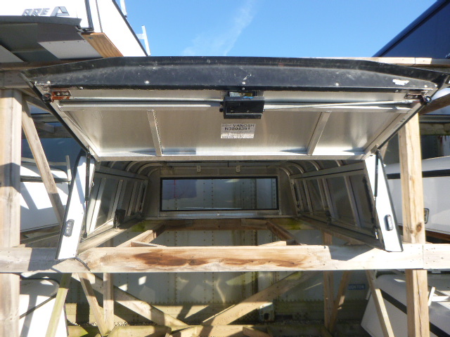 2015 – 2020 Ford F150 6’6 White ARE Contractor Truck Cap - Image 3