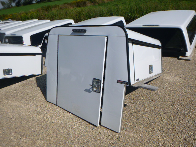 2022 – 2026 Ford Maverick 5′ White ARE Contractor Truck Cap