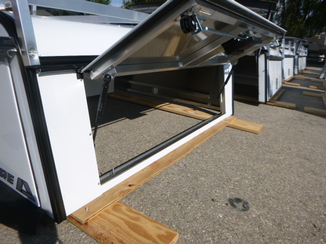 2022 – 2026 Ford Maverick 5′ White ARE Contractor Truck Cap - Image 5