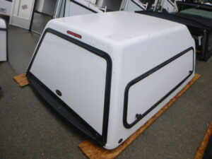 Dodge Ram 6’4 CREW Cab PW7 White Ranch XD Series Truck Cap
