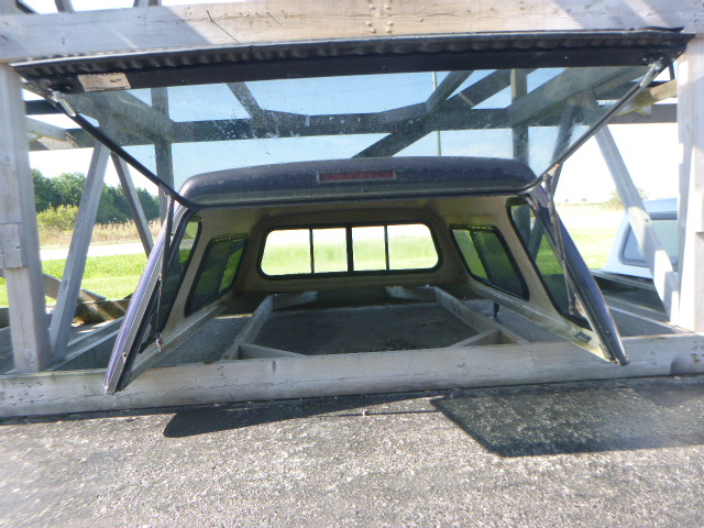 1997 – 2004 Dodge Dakota 6’5 Blue/Purple Leer Highrise Truck Cap - Image 3