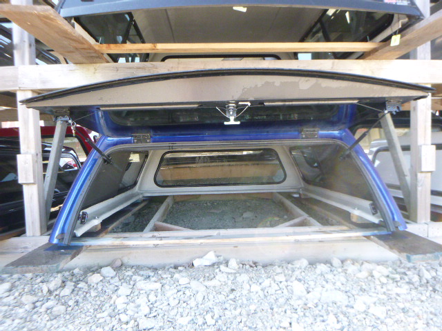 Dodge Ram 6’4 PCL Blue Streak CREW Cab Leer 100XR Truck Cap - Image 3