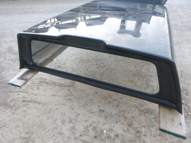 2014 – 2018 GMC Sierra or Chevrolet Silverado 6’6 GPA Graphite Metallic Leer Legend Truck Cap - Image 4