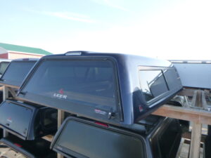 2007 – 2013 Chevrolet Silverado 8′ 403P Imperial Blue Leer180 Truck Cap