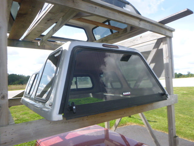 2005 – 2015 Toyota Tacoma 5’2 1E7 Silver High Rise Truck Cap - Image 2
