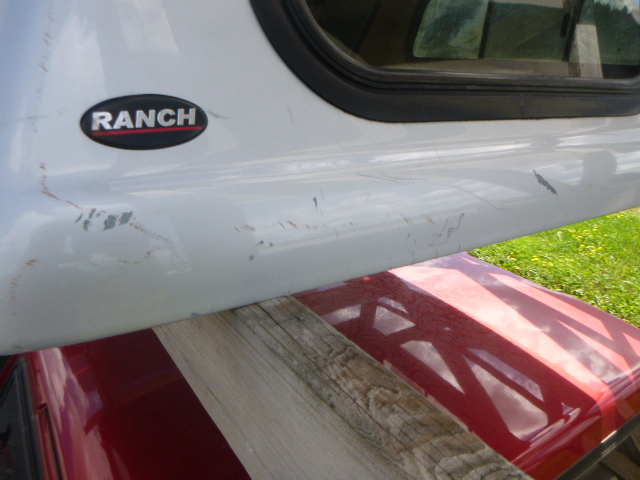 2005 – 2015 Toyota Tacoma 5’2 1E7 Silver High Rise Truck Cap - Image 6
