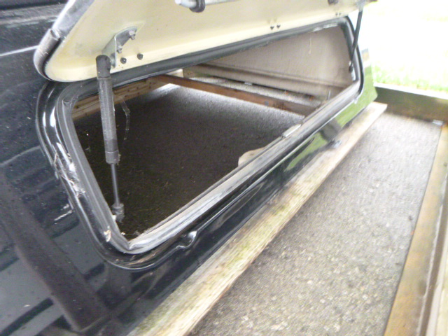 2019 – 2023 Ford Ranger 6′ G1 Shadow Black Snugtop Truck Cap - Image 6