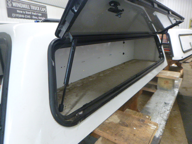 2019 – 2023 Ford Ranger 6′ YZ Oxford White ARE Truck Cap - Image 4