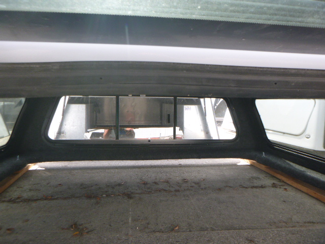 2021 – 2026 Ford F150 5’6 A3 Space White Leer100XL Truck Cap - Image 5