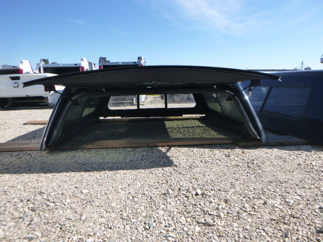 2019 – 2026 Dodge Ram 1500 6’4 New Body Style PXJ Diamond Black Leer100XR Truck Cap - Image 3