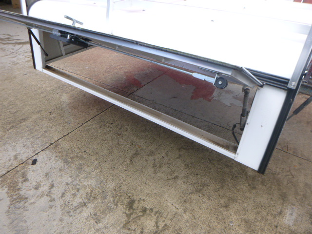 2015 – 2022 Chevrolet Colorado or GMC Canyon 6’2 White ARE Contractor Truck Cap - Image 7