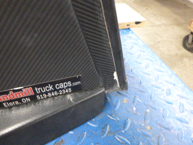2009 – 2026 Dodge Ram 6’4 Carbon Fibre Black wrap Leer Contractor Truck Cap - Image 5