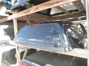 2022 – 2026 Toyota Tundra 5’6 218 Midnight Black Leer100S Truck Cap