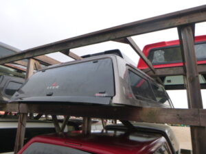 2015 – 2020 Ford F150 6’6 D1 Stone Gray Leer100XR Truck Cap