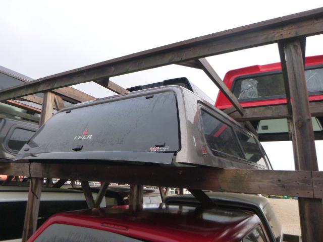 2015 – 2020 Ford F150 6’6 D1 Stone Gray Leer100XR Truck Cap