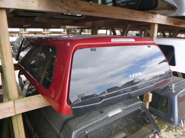 2021 – 2026 Ford F150 6’6 Catalyst Vanishing Red Leer 100XL Truck Cap
