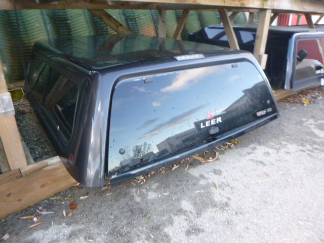 2014 – 2018 GMC Sierra or Chevrolet Silverado 6’6 GXG Iridium Effect Leer100XR Truck Cap