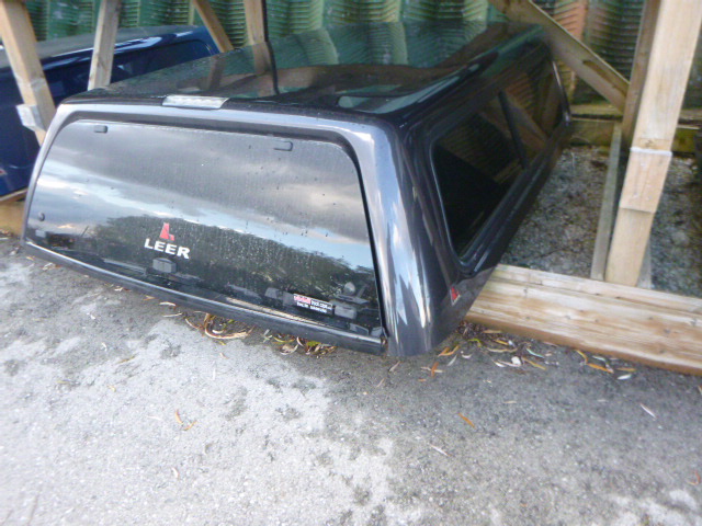 2014 – 2018 GMC Sierra or Chevrolet Silverado 6’6 GXG Iridium Effect Leer100XR Truck Cap - Image 2