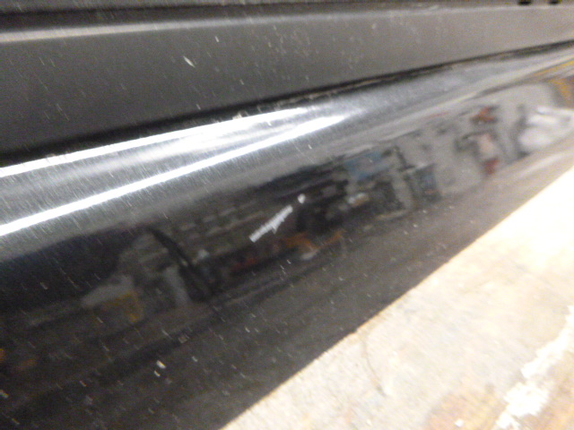 2007 – 2013 Chevrolet Silverado 5’8 Carbon Flash Leer100R Truck Cap - Image 7