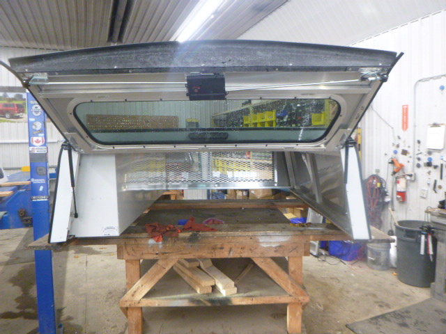 2009 – 2026 Dodge Ram 6’4 White ARE Contractor Truck Cap - Image 3