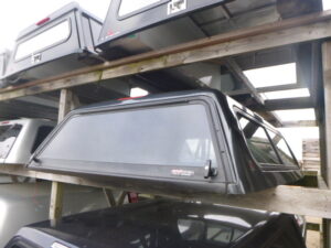 2009 – 2014 Ford F150 6’6 UH Tuxedo Black Leer Legend Truck Cap