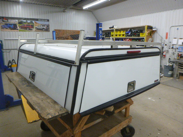 2015 – 2022 Chevrolet Colorado or GMC Canyon 6’2 White ARE Contractor Truck Cap