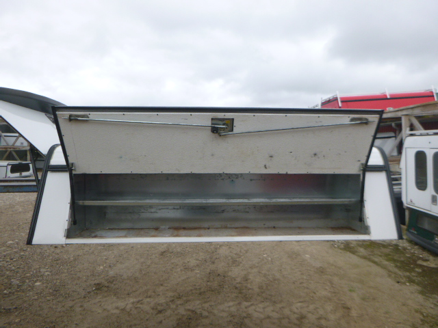 2019 – 2026 GMC Sierra or Chevrolet Silverado 1500 6’6 White Unicover Contractor Truck Cap - Image 4