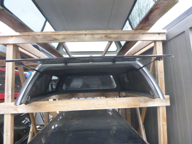 2007 – 2013 Chevrolet Silverado 6’6 Leer100XR Truck Cap - Image 3