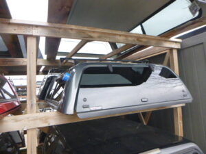2007 – 2013 Chevrolet Silverado 6’6 Leer100XR Truck Cap