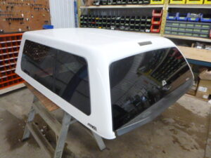 2015 – 2020 Ford F150 5’6 YZ Oxford White ARE Truck Cap