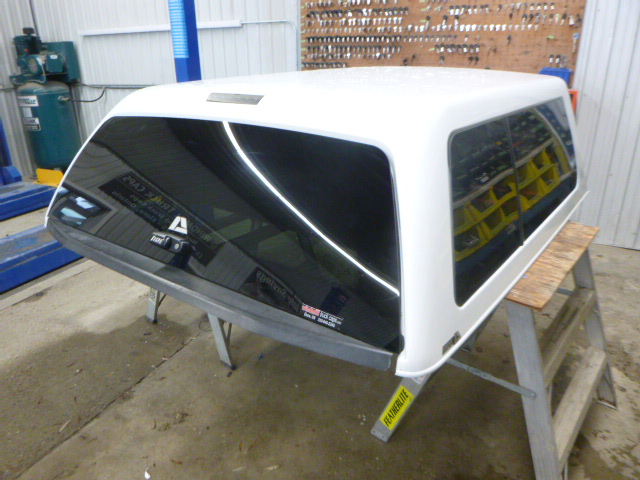 2015 – 2020 Ford F150 5’6 YZ Oxford White ARE Truck Cap - Image 2