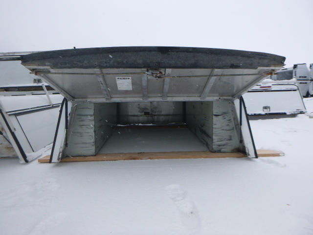 2020 – 2026 Chevrolet Silverado or GMC Sierra HD 2500/3500 6’9 White Swiss HDU Contractor Truck Cap - Image 3