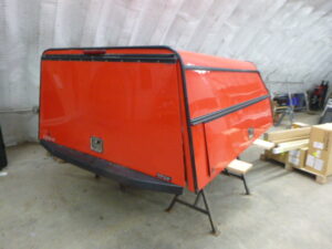 2015 – 2020 Ford F150 8′ Red Leer DCC High Rise Contractor Truck Cap