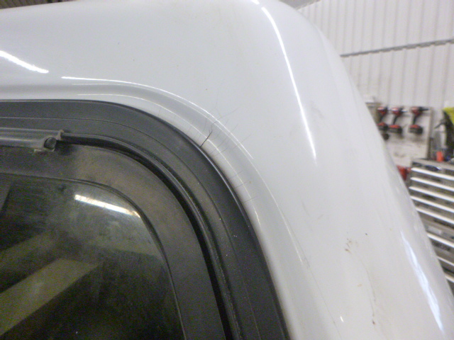 2015 – 2020 Ford F150 6’6 YZ White Leer122 Truck Cap - Image 5