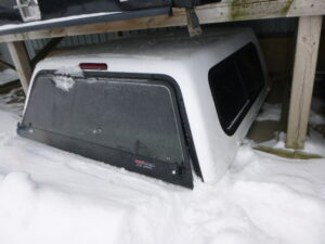 2005 – 2012 Nissan Frontier 5’2 White Jason Truck Cap