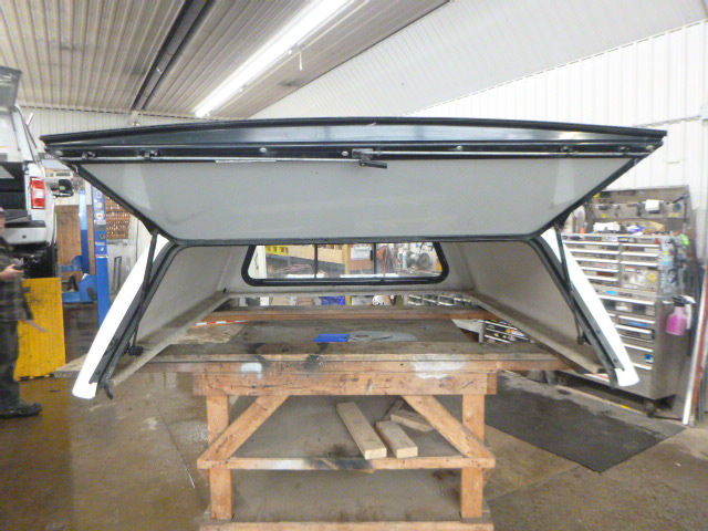 2014 – 2018 GMC Sierra or Chevrolet Silverado 6’6 50 Summit White Contour III Truck Cap - Image 3