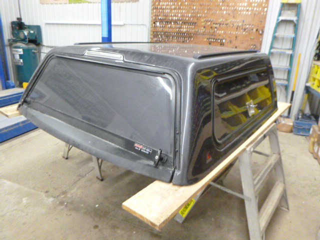 2019 – 2026 Dodge Ram New Body Style 5’7 PAU Granite Leer100RCC Truck Cap - Image 2