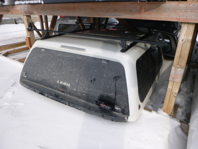 2016 – 2024 Nissan Titan 5’6 QAB White Pearl Leer100XL Truck Cap - Image 2