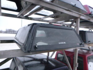 2005 – 2015 Nissan Frontier 6’2 KH3 Super Black Leer Legend Truck Cap
